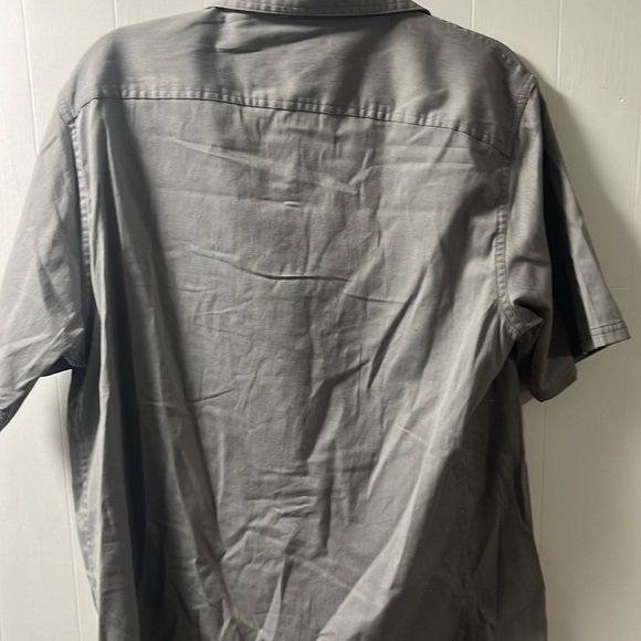 Men’s Large grey wrangler button up shirt - Picture 2 of 2